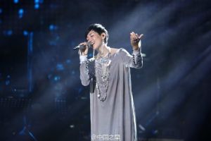 天籁女神央吉玛中国之星《妈妈盖亚》现场视频欣赏