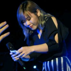 李佳薇带病演唱《煎熬》，堪称史上最令人动容的一次煎熬！