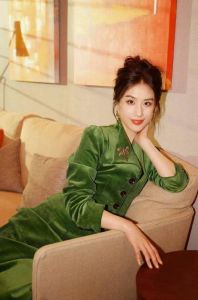 黄圣依婚姻选择引热议_原生家庭与个人选择的时代反思