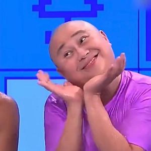 阿Bob夫妇幸福生活_17年婚姻育四胎，阿Bob年收入2000万护家