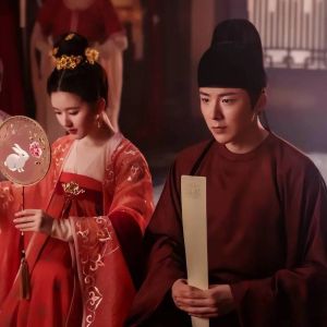 《珠帘玉幕》_珍珠背后爱恨交织的古装传奇