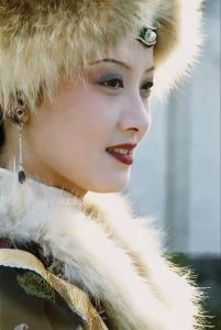 经典角色王熙凤_十位演员演绎，谁最深入人心？