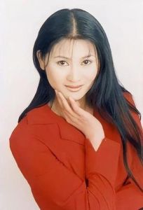 张钰_从爆料女王到家庭主妇，娱乐圈冷暖人生记