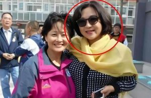 李连杰前妻黄秋燕_从穷困到成功，放手追求幸福人生