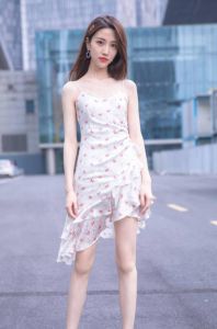 张纯烨_多面主持才女，荧屏多元风采