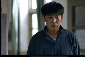 《父母爱情》江昌义_农村出身逆袭，爱情事业双丰收，争议不断