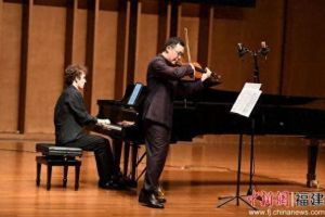 中提琴大赛冠军张铠麟与钢琴才子瓦伦丁音乐会盛启