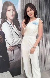赵璧渝获飞跃进步奖提名，姐妹情深美胸品牌代言