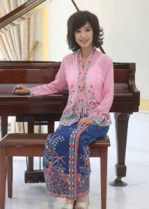 70岁米雪_传奇人生，独立自主活出精彩