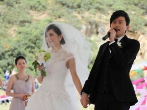 谢娜缺席婚礼原因及66666.66元礼金大揭秘