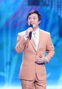 费玉清传奇人生_华语乐坛的温柔嗓音与告别舞台