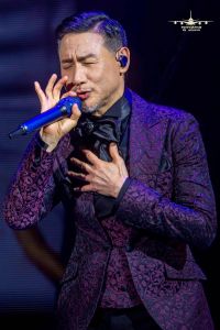 张学友唱功是顶级吗 歌神之路，揭秘华语乐坛巨匠魅力