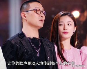 姚晓棠跟汪峰亲密关系，中国好声音的动人乐章