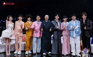 我们的歌最终冠军，周深李克勤夺冠，费玉清告别，传奇再续