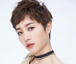 内娱85花90后00后女星比拼魅力