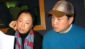 黄绮珊现任丈夫_54岁歌手的坎坷人生，音乐路上的坚持与希望