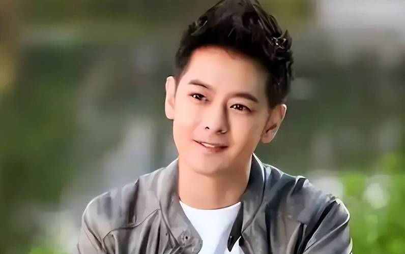 曾告诉你和林志颖谁厉害_林志颖韩寒赛车谁更牛？业余爱好者VS职业选手，赛车魅力无限！