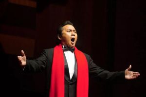 美声男低音_厚实有表现力，演绎经典歌剧和艺术歌曲，东方市民音乐会让你爱上这种独特声音