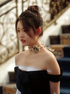 《太奶奶3》剧组北京见面会，主演互动逗笑粉丝，韩雨彤惊喜登场，甜度超标！