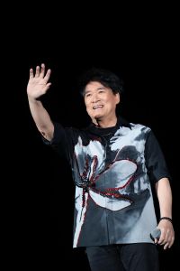 周华健在中国歌坛的地位_华语歌王周华健，国民歌手，经典永流传！