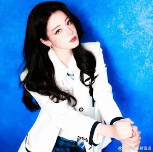 唯一断层女顶流是谁_李晟《浪姐6》爆火，断层第一凭努力圈粉，真实获赞！