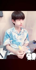 张极为什么叫红酒嗓音_张极红酒嗓音独特受欢迎，越听越有味！