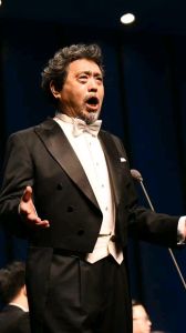 我国男高音歌唱家有谁_歌声点亮星空，经典传唱至今