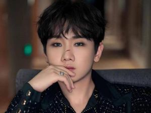 顶流男歌手_用音乐影响一代人的实力派！