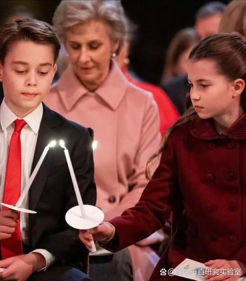 凯特王妃圣诞音乐会,温馨关爱暖人心 凯特王妃圣诞音乐会,温馨关爱暖人心