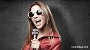 口吃的人唱歌正常吗_口吃唱歌溜？旋律压过停顿，右脑绕开左脑烦恼