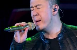 杨坤演唱会没人很尴尬_杨坤演唱会遇冷，经典歌曲无人听，如何挽回人气？