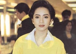 梅艳芳是女中音还是男中音_歌声有味演戏棒，慈善香港的女儿