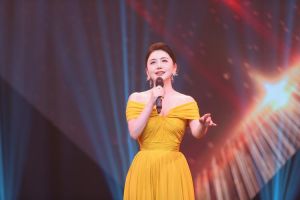 现在国内女中音歌手_低调唱功惊艳，传承经典，好音乐值得被看见