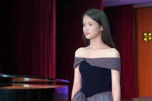 我生命中的二十次声乐_阎维文携学生唱响北京音乐厅，民族声乐盛宴永远的小白杨引爆全场
