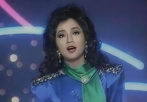 徐小凤女中音唱腔特点_香港乐坛传奇，低沉磁性嗓音唱出经典共鸣