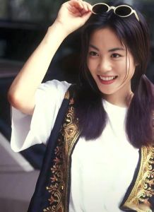 王菲女中音还是高音_独特音色与咬字，华语乐坛传奇