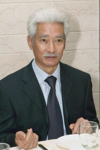 老戏骨高雄TVB40年终退休，不再被黑