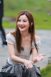 阿sa模仿抖音唱歌_阿Sa直播推荐燕窝，分享养颜妙招！