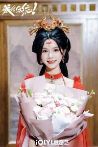 《成何体统》古装剧太好笑了！现代女配穿成妖妃，和穿越皇帝用英语暗号整活，搞笑反转不断！