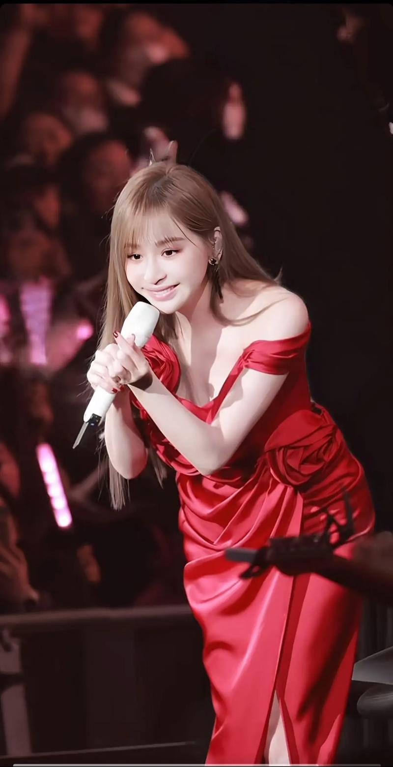 王心凌算女中音还是高音_王心凌歌声甜美，高音稳，舞台表现力强，让人超开心！