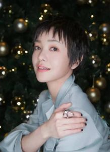 郭采洁有唱功吗_唱功不俗，可惜歌星身份被忽视