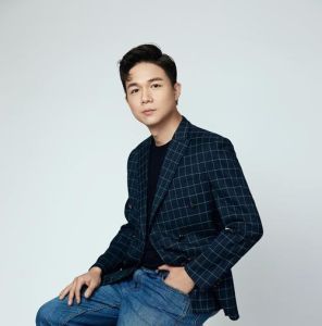 王转越是大号男高音吗_国际大奖中国心，音乐教育家传承路