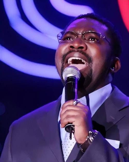 唱功嗓音最顶级的黑人男歌手_谁更胜一筹？