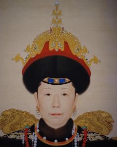 钮钴禄戴_翡翠扳指改命运，雍正宠她避劫，乾隆继位后她成太后却心孤