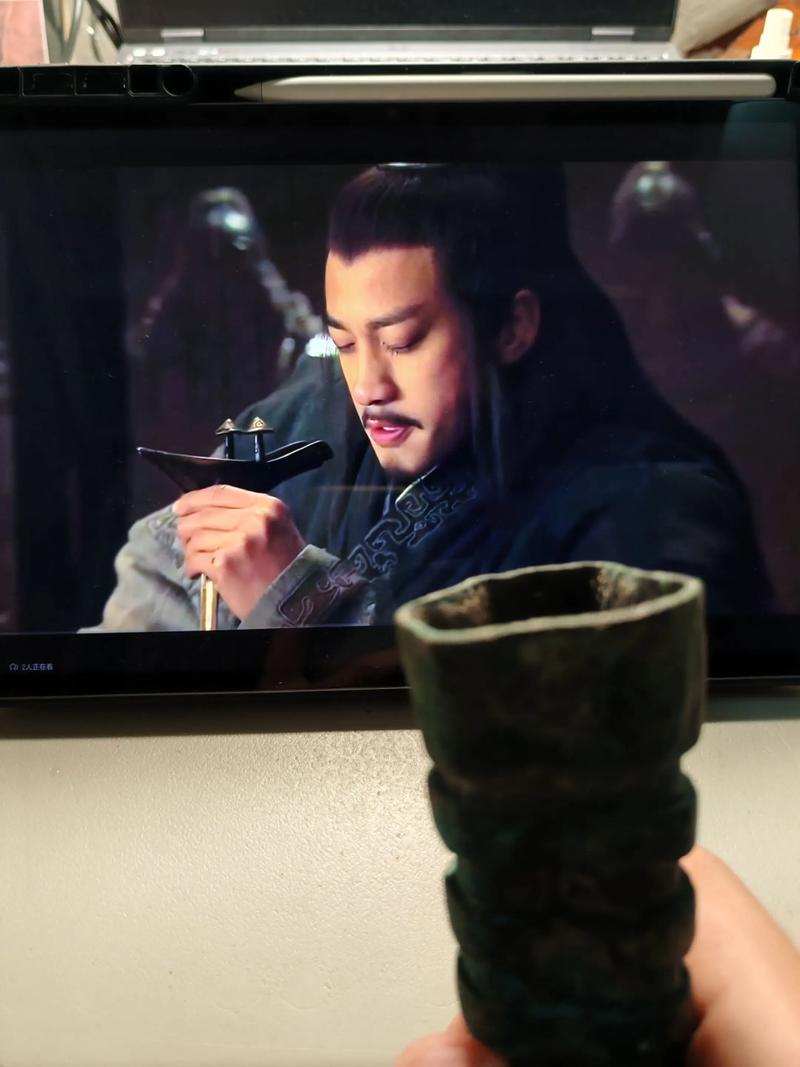 何润东演项羽帅翻，14年《楚汉传奇》霸气依旧，身材保持太棒！