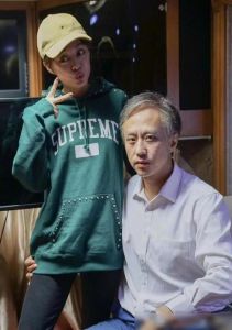 影视寒冬，明星片酬缩水，吴莫愁等客串景区NPC