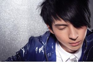 陈势安是男高音吗_打破传统男高音，流行歌中情感表达更胜一筹