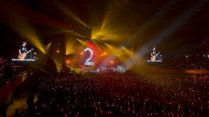 史上人数最多的演唱会_巨星演唱会嗨翻全场